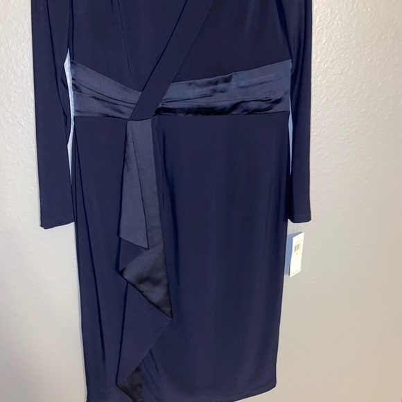 Lauren Ralph Lauren chic sheath dress with accent - Picture 2 of 7